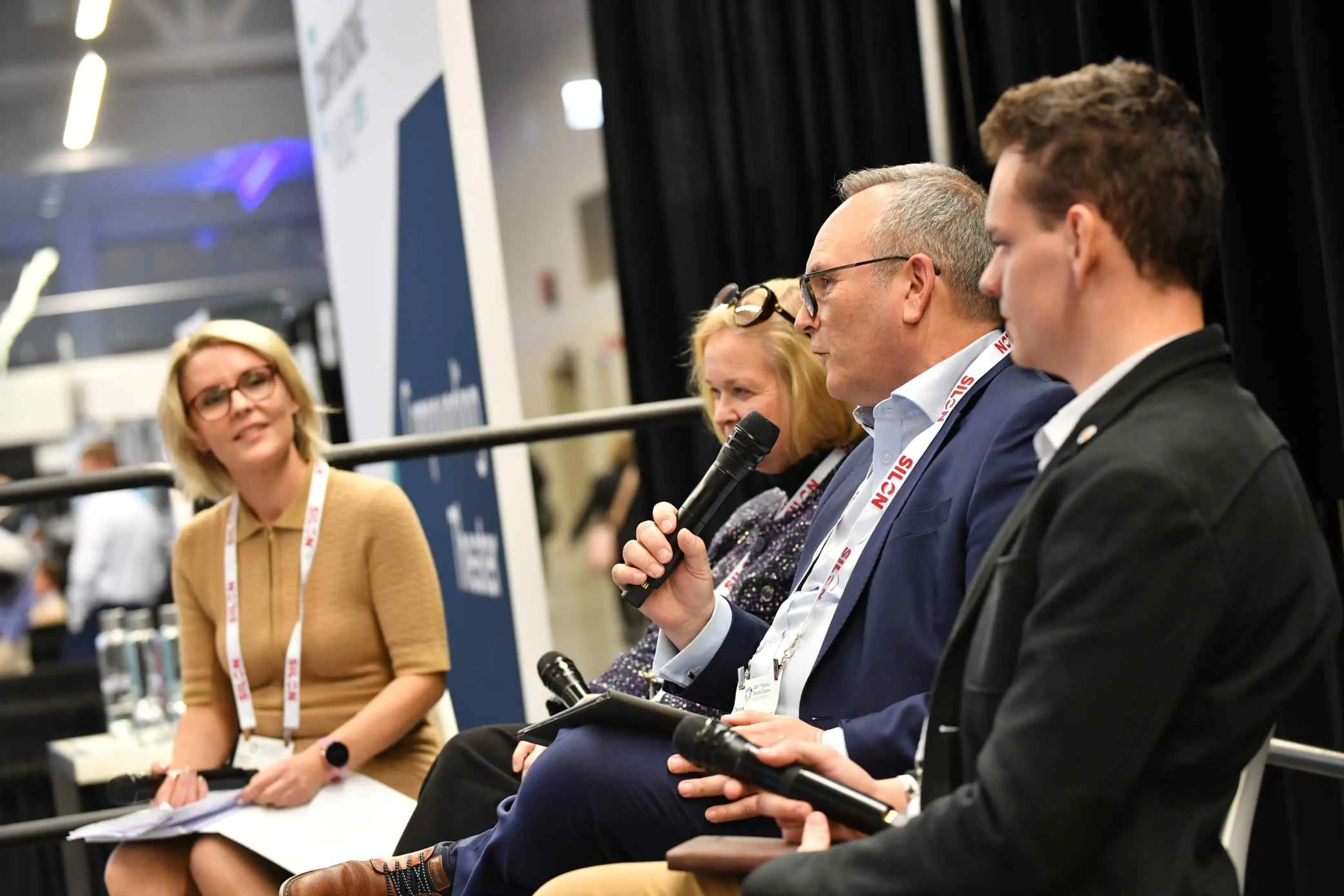 Discussions at AMIs Plastics World Expos North America 2024